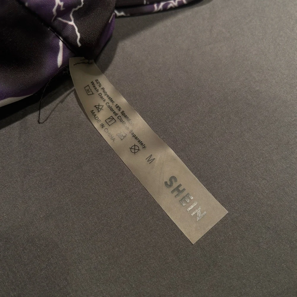 SHEIN Black & Purple Lightening Print Strapless Bikini Top